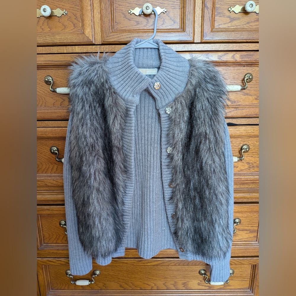 Women's Gray Faux Fur Sweater With Buttons